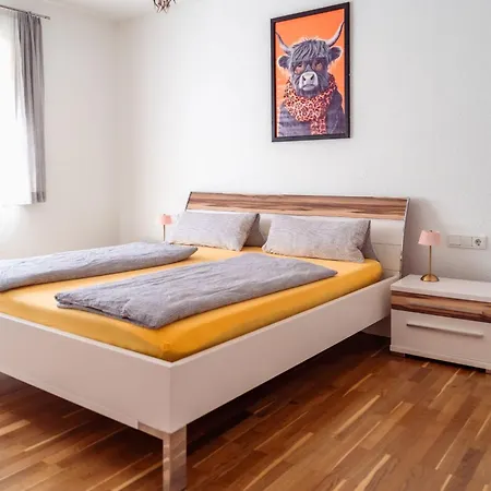 Appartement Kunterbunt By Interhome